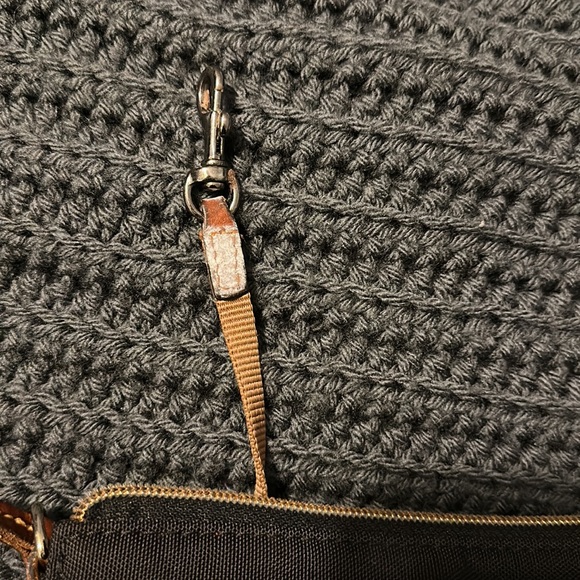 Dooney & Bourke crossbody purse - Picture 8 of 14